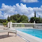 Villa La Cèzenole - Climatisée 5 étoiles - Piscine Chauffée - Label Famille - Gorges De La Cèze *