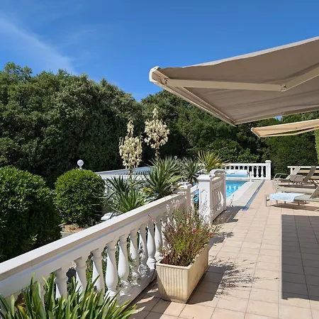 Villa La Cezenole - Climatisee 5 Etoiles - Piscine Chauffee - Label Famille - Gorges De La Ceze Méjannes-le-Clap