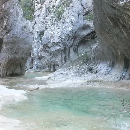 La Cezenole - Climatisee 5 Etoiles - Piscine Chauffee - Label Famille - Gorges De La Ceze 别墅 *